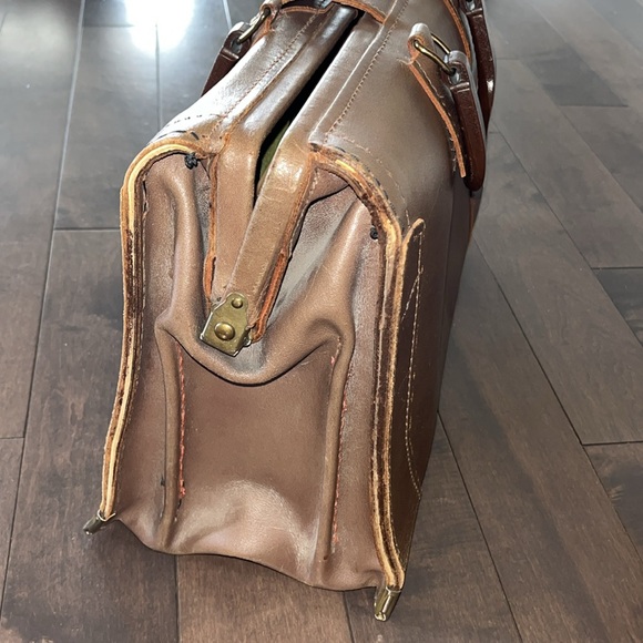 Genuine Cowhide doctors brief case vintage - Picture 8 of 15
